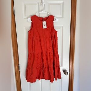 Tiered Sleeveless keyhole dress
